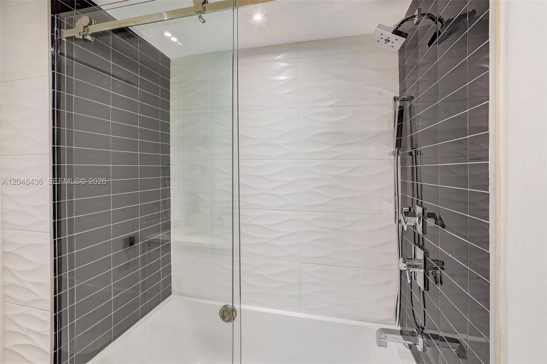 For Sale: $624,900 (2 beds, 2 baths, 1500 Square Feet)