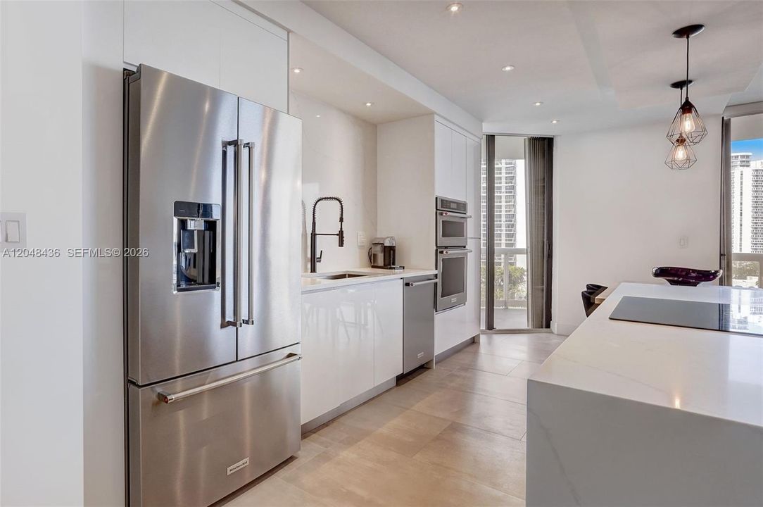 For Sale: $624,900 (2 beds, 2 baths, 1500 Square Feet)