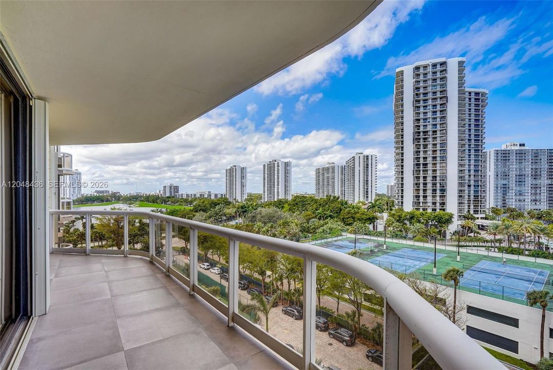 For Sale: $624,900 (2 beds, 2 baths, 1500 Square Feet)