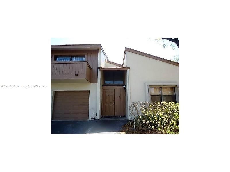 For Rent: $3,300 (3 beds, 2 baths, 1220 Square Feet)