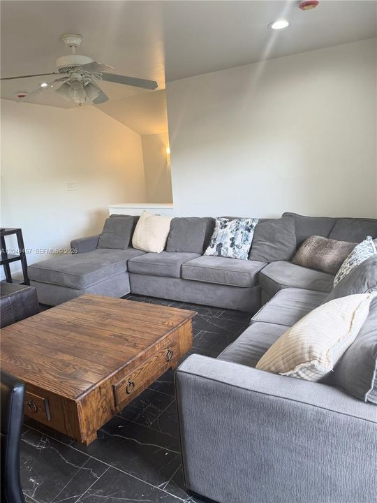 For Rent: $3,300 (3 beds, 2 baths, 1220 Square Feet)
