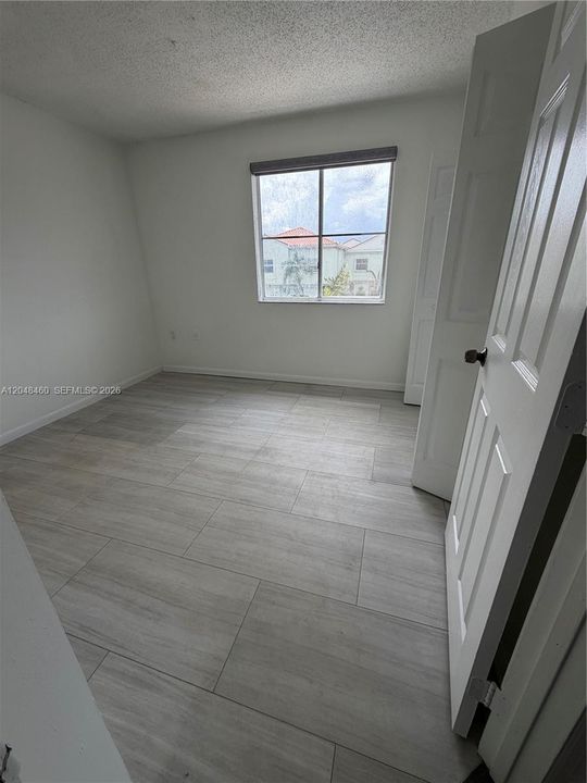 For Rent: $2,900 (3 beds, 2 baths, 1240 Square Feet)