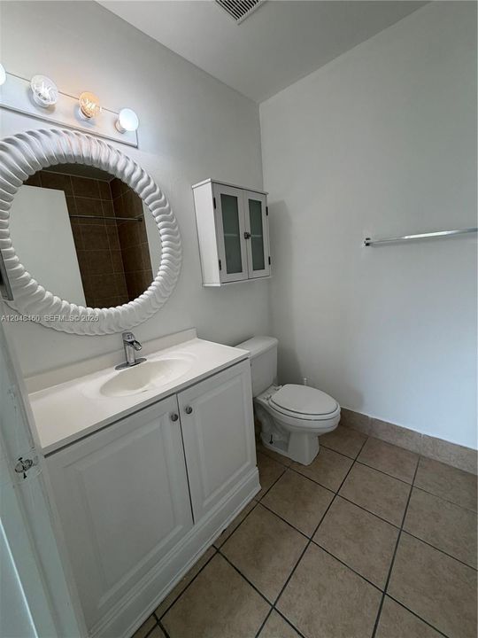 For Rent: $2,900 (3 beds, 2 baths, 1240 Square Feet)