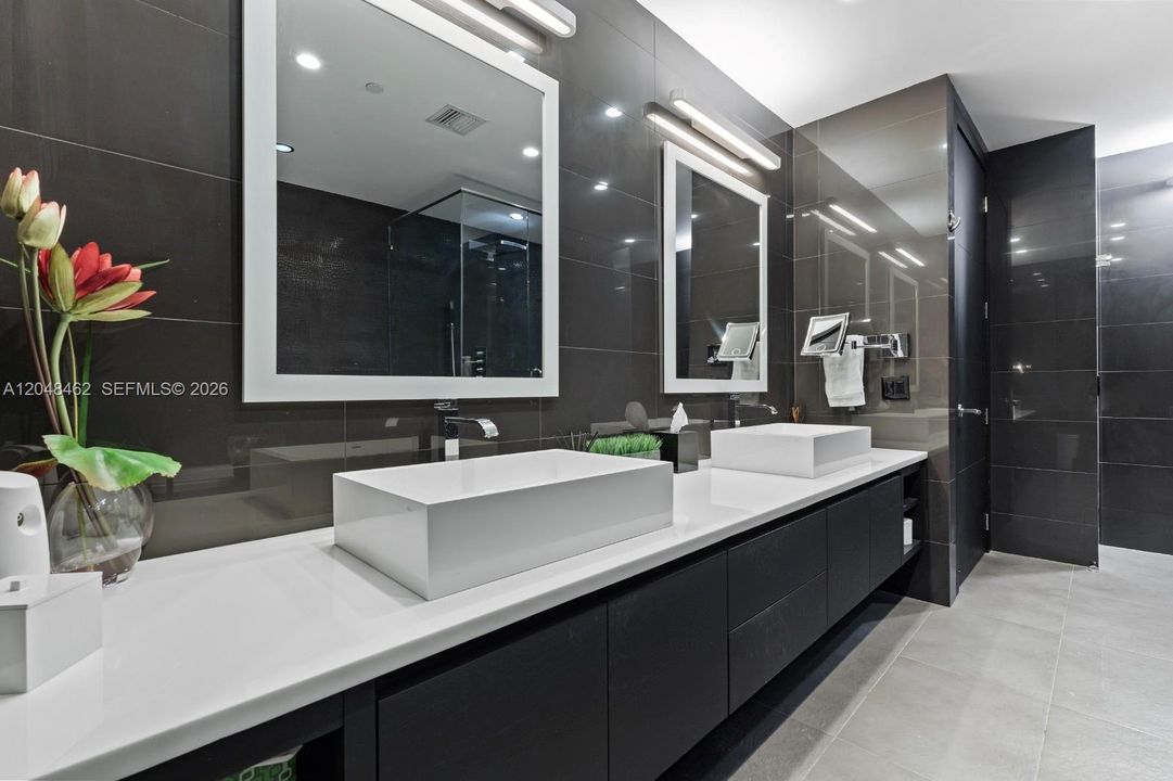 For Sale: $5,000,000 (4 beds, 4 baths, 3357 Square Feet)