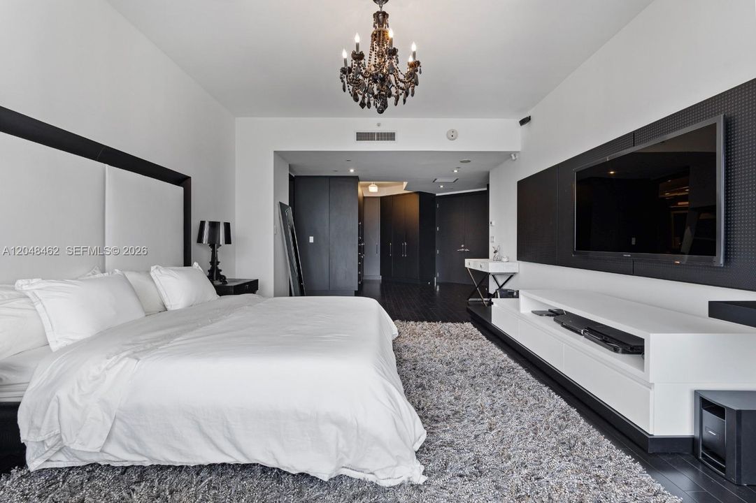 For Sale: $5,000,000 (4 beds, 4 baths, 3357 Square Feet)