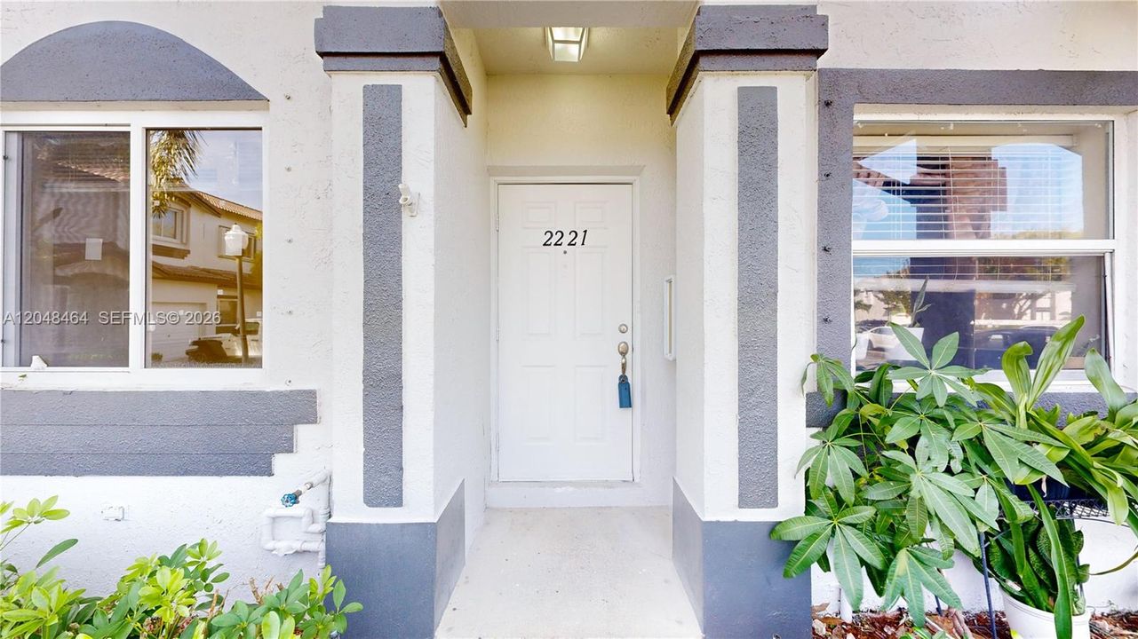 待售: $305,000 (3 贝兹, 2 浴室, 1452 平方英尺)