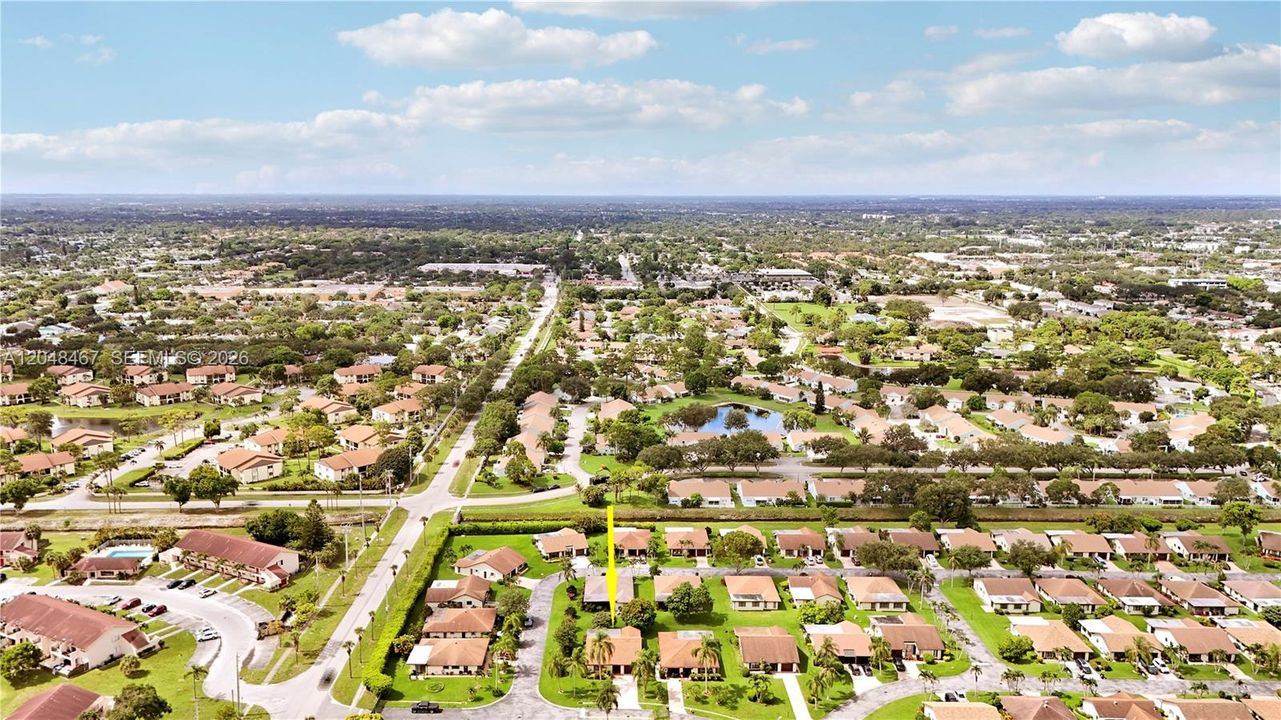 For Sale: $295,000 (2 beds, 2 baths, 1275 Square Feet)