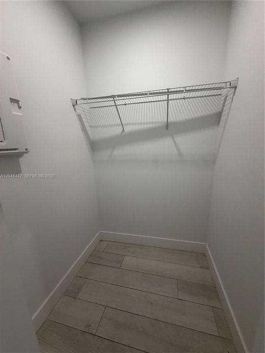For Rent: $2,400 (24 beds, 24 baths, 865 Square Feet)