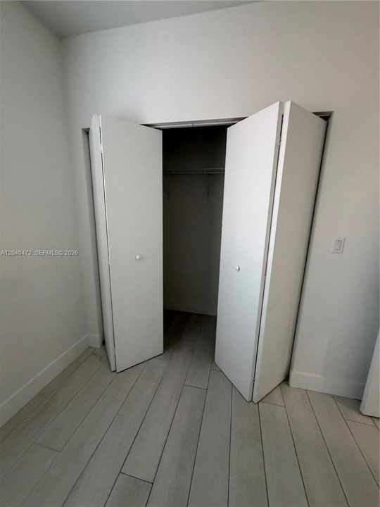 For Rent: $2,400 (24 beds, 24 baths, 865 Square Feet)