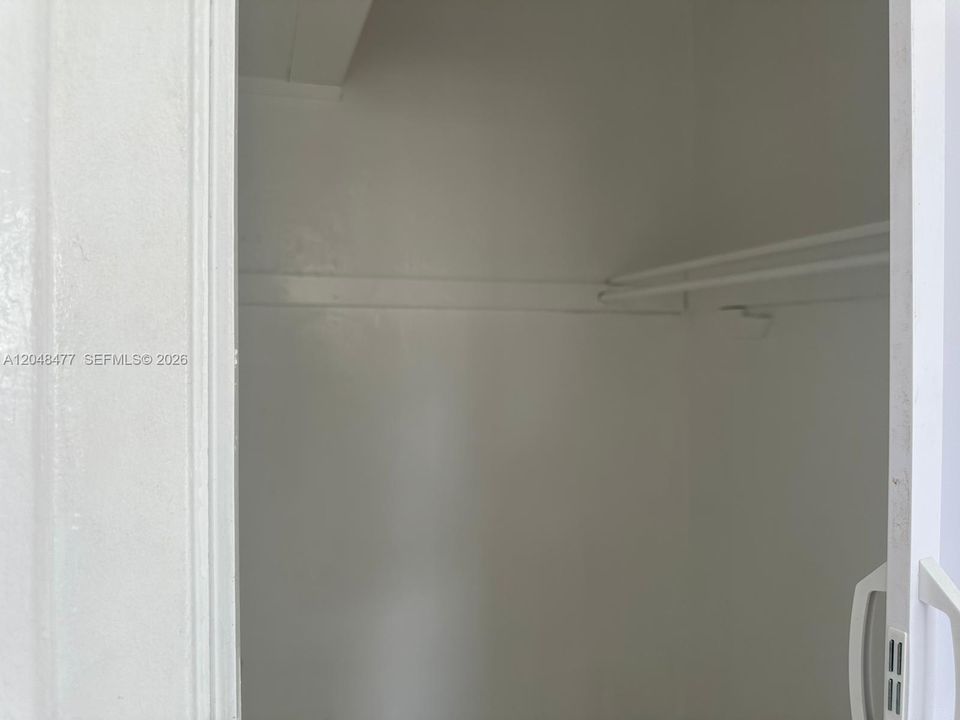 walkin closet