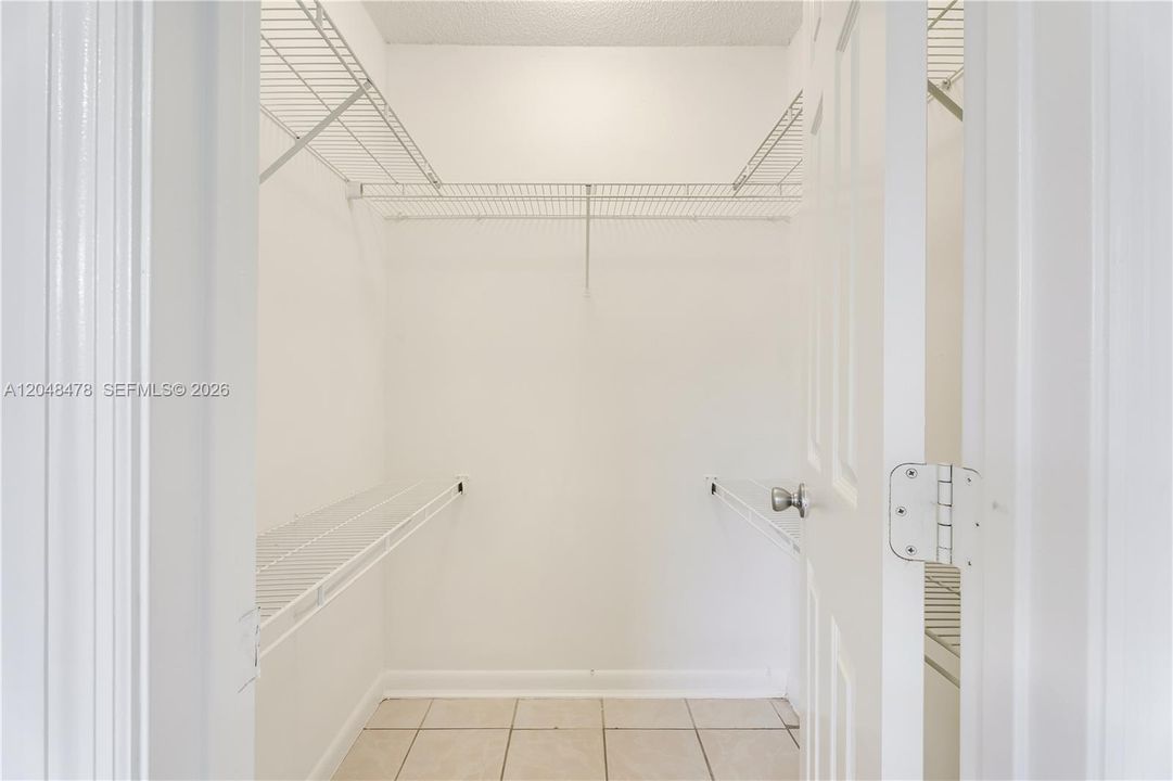 For Rent: $3,299 (4 beds, 2 baths, 2112 Square Feet)