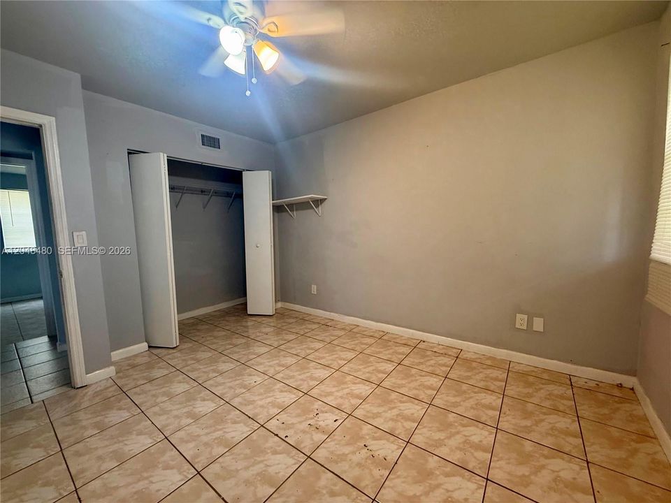 For Rent: $2,100 (3 beds, 2 baths, 1056 Square Feet)