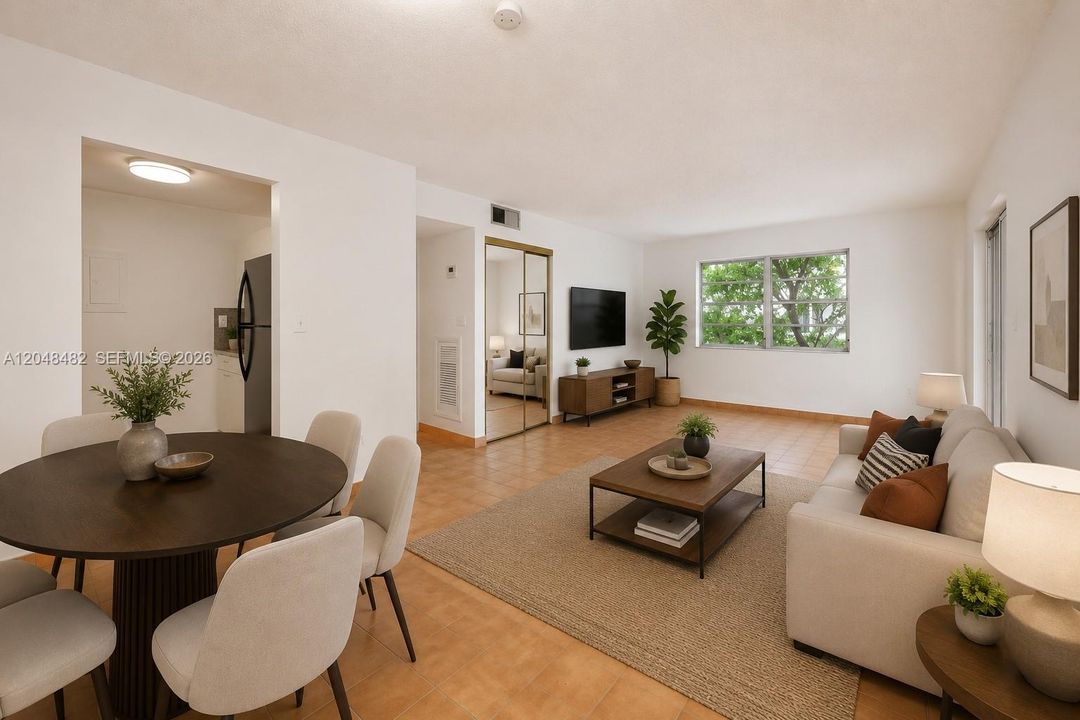 For Sale: $214,900 (2 beds, 1 baths, 770 Square Feet)
