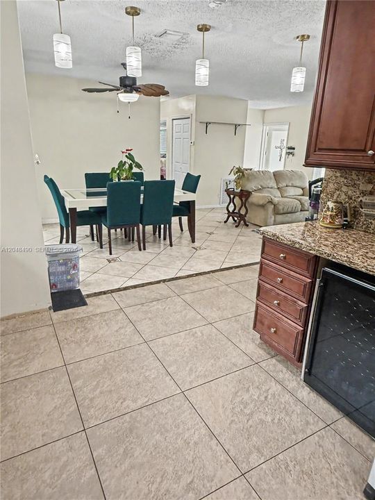 For Sale: $595,000 (3 beds, 2 baths, 1333 Square Feet)