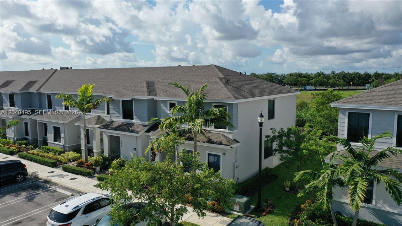 For Sale: $379,000 (3 beds, 2 baths, 1440 Square Feet)