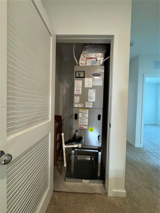 For Sale: $379,000 (3 beds, 2 baths, 1440 Square Feet)