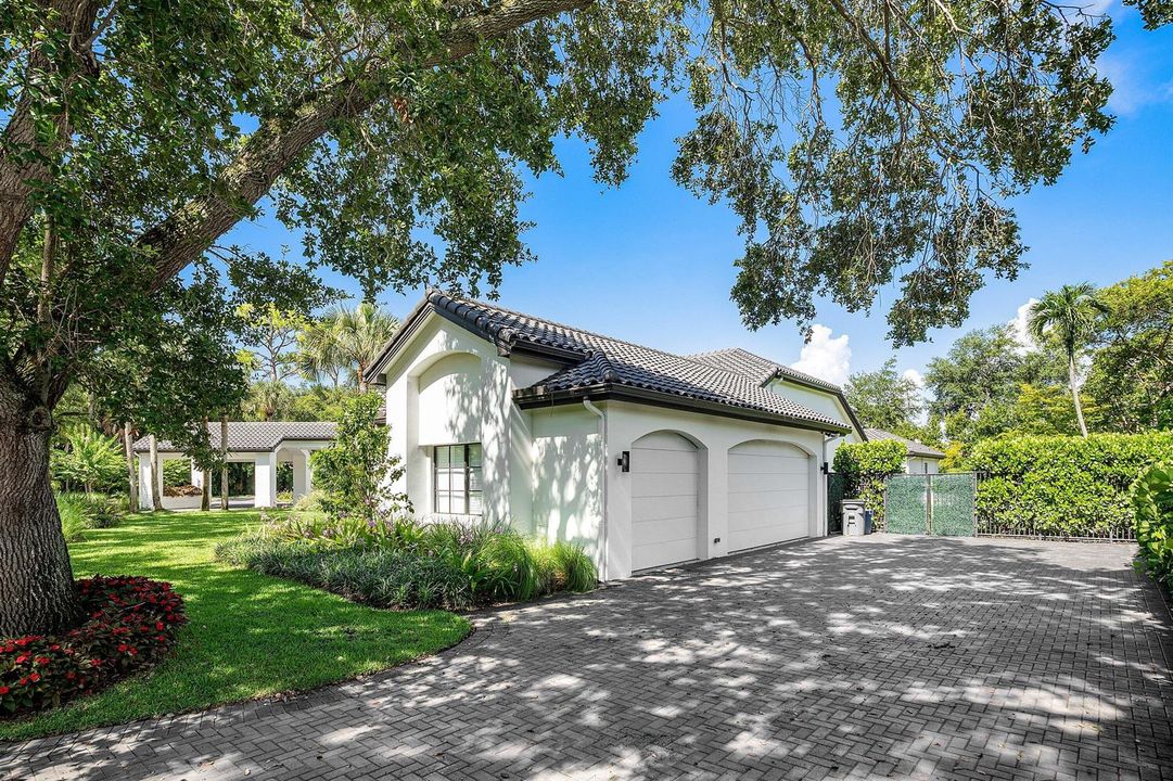 3 Car Garage