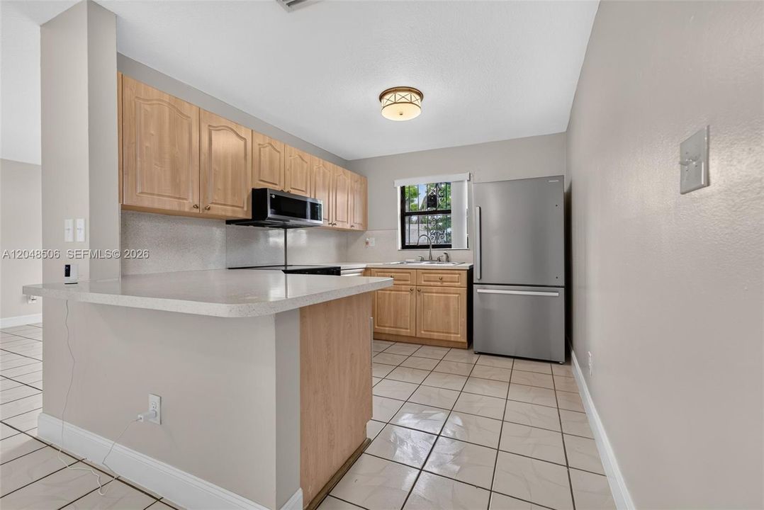 For Sale: $450,000 (2 beds, 2 baths, 1517 Square Feet)