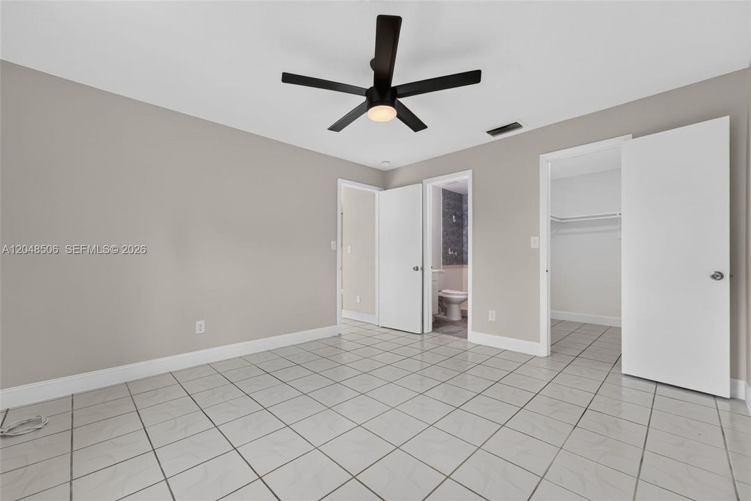 For Sale: $450,000 (2 beds, 2 baths, 1517 Square Feet)
