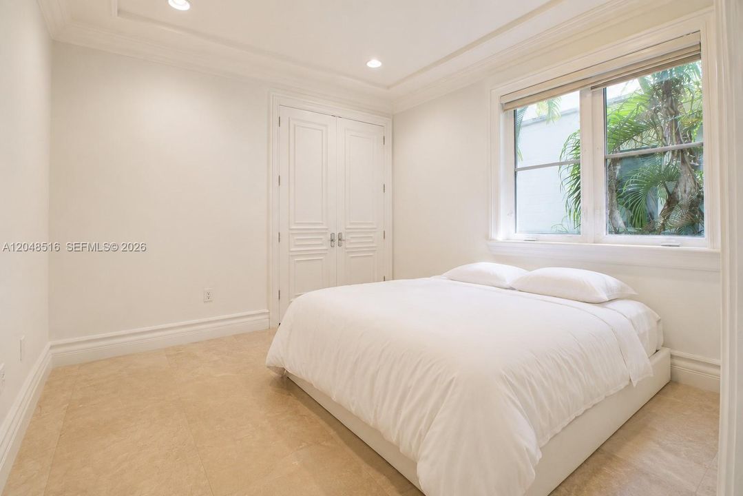 For Sale: $2,650,000 (4 beds, 3 baths, 2846 Square Feet)