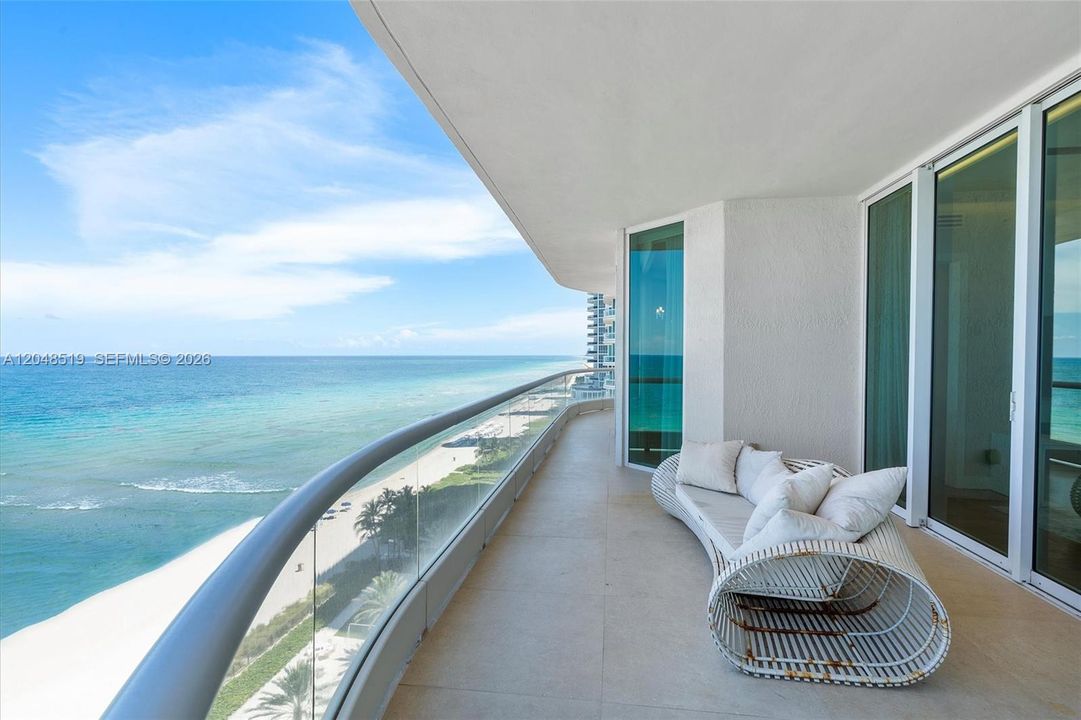 For Sale: $2,650,000 (2 beds, 2 baths, 2235 Square Feet)