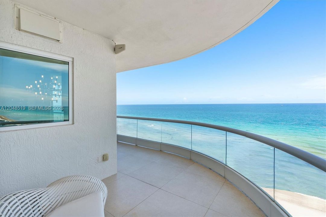 For Sale: $2,650,000 (2 beds, 2 baths, 2235 Square Feet)