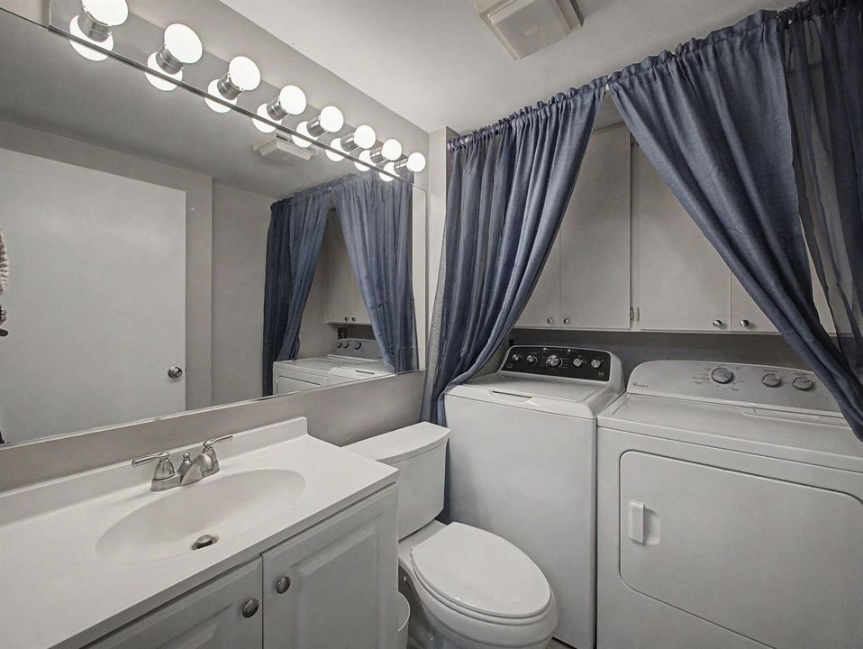 Main Floor 1/2 bath with laundry