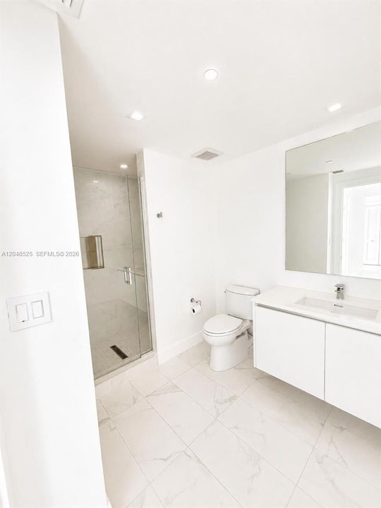 For Sale: $2,379,000 (3 beds, 3 baths, 1830 Square Feet)