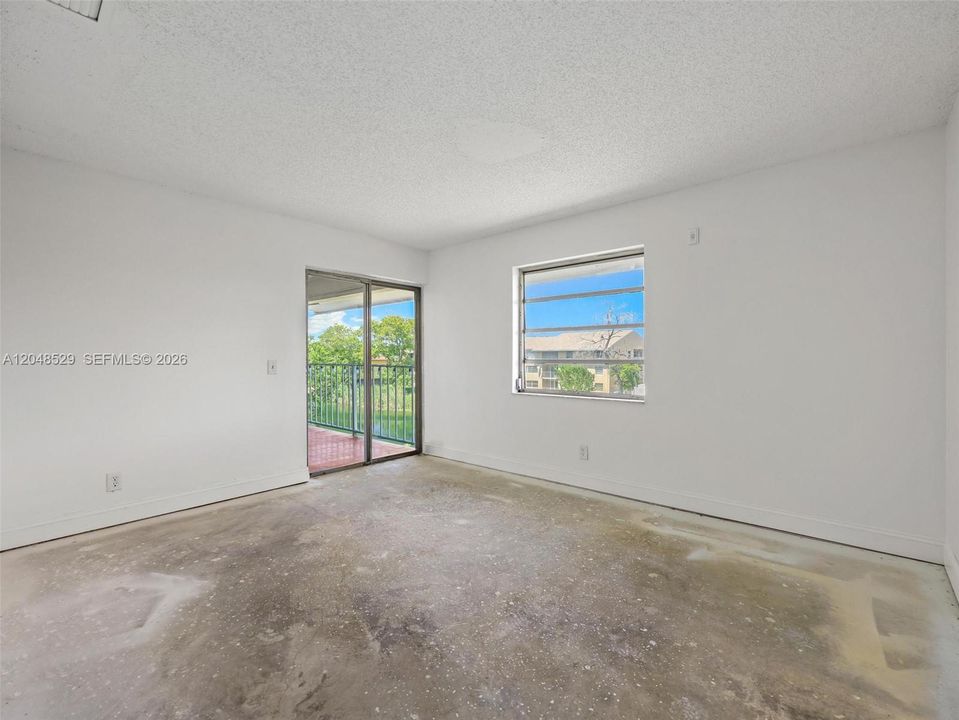 For Sale: $269,900 (3 beds, 2 baths, 1119 Square Feet)