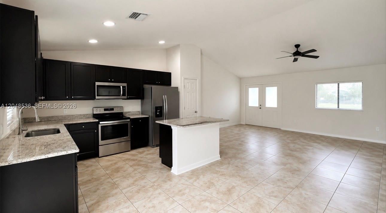 For Sale: $420,000 (4 beds, 2 baths, 1648 Square Feet)