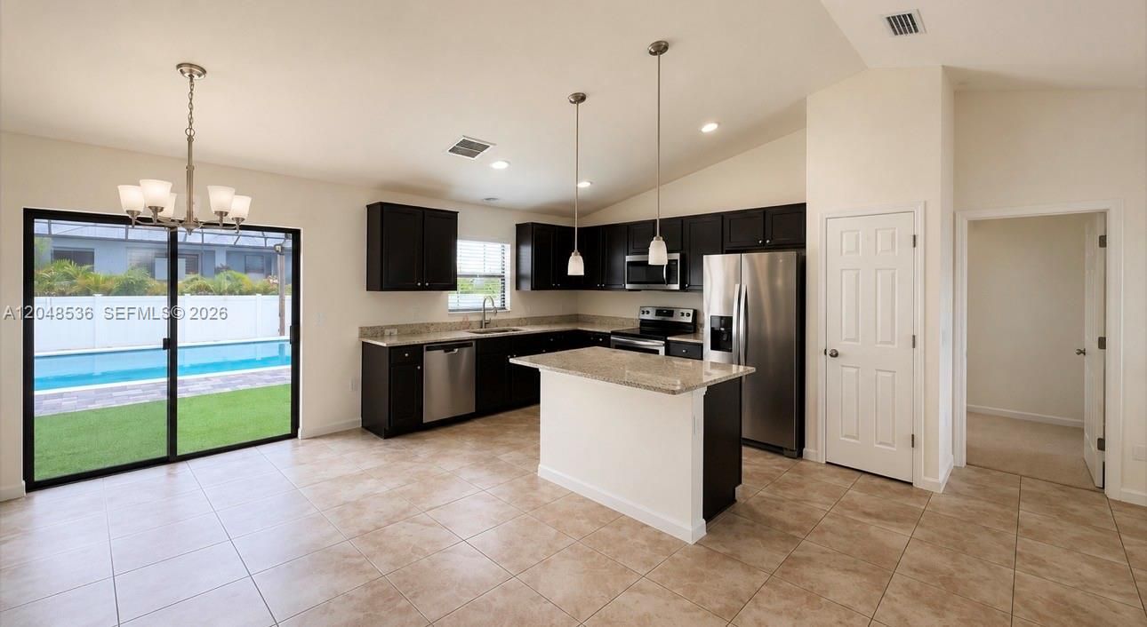 For Sale: $420,000 (4 beds, 2 baths, 1648 Square Feet)