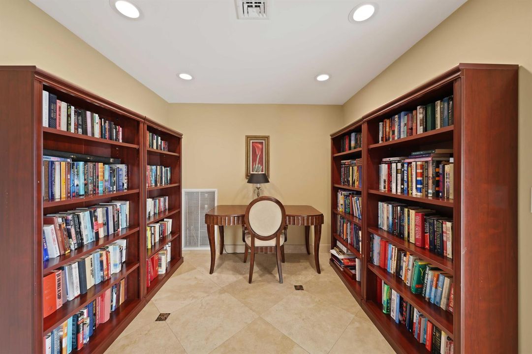 511 Bayshore Drive - 55