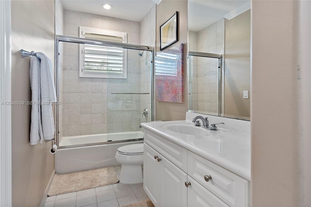 Bedroom 2 en-suite Bathroom