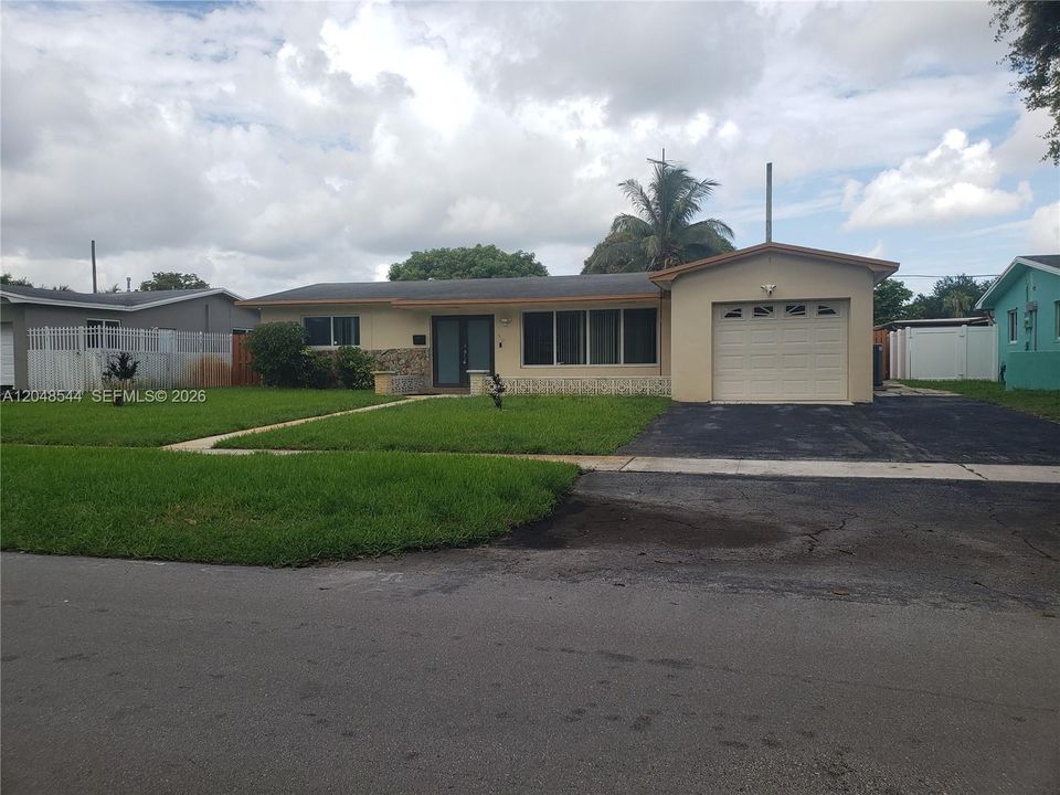 Home for sale Pembroke Pines FL 33023