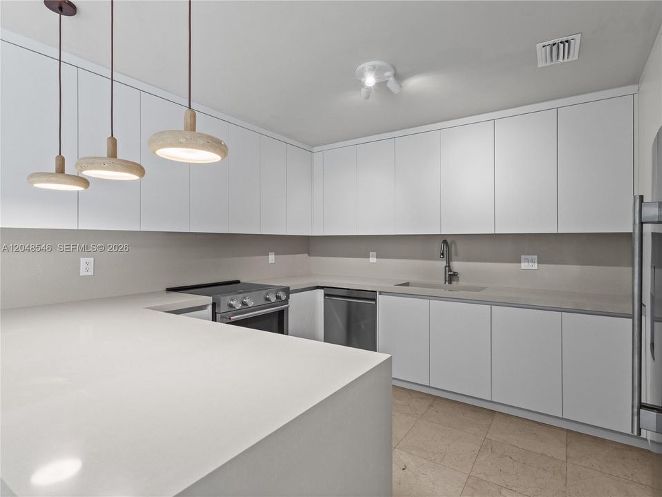For Rent: $17,000 (4 beds, 4 baths, 2624 Square Feet)