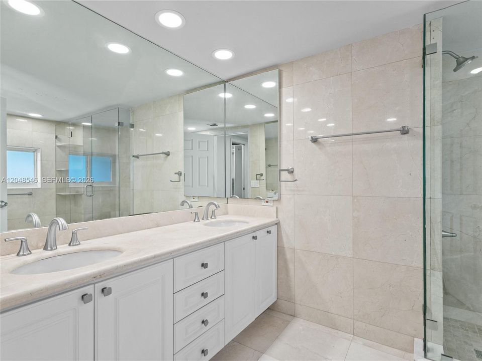 For Rent: $17,000 (4 beds, 4 baths, 2624 Square Feet)