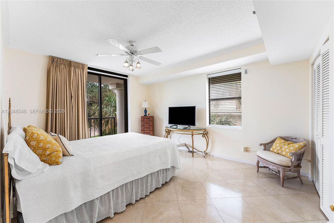 Guest bedrooms are located in the back of the apartment for privace