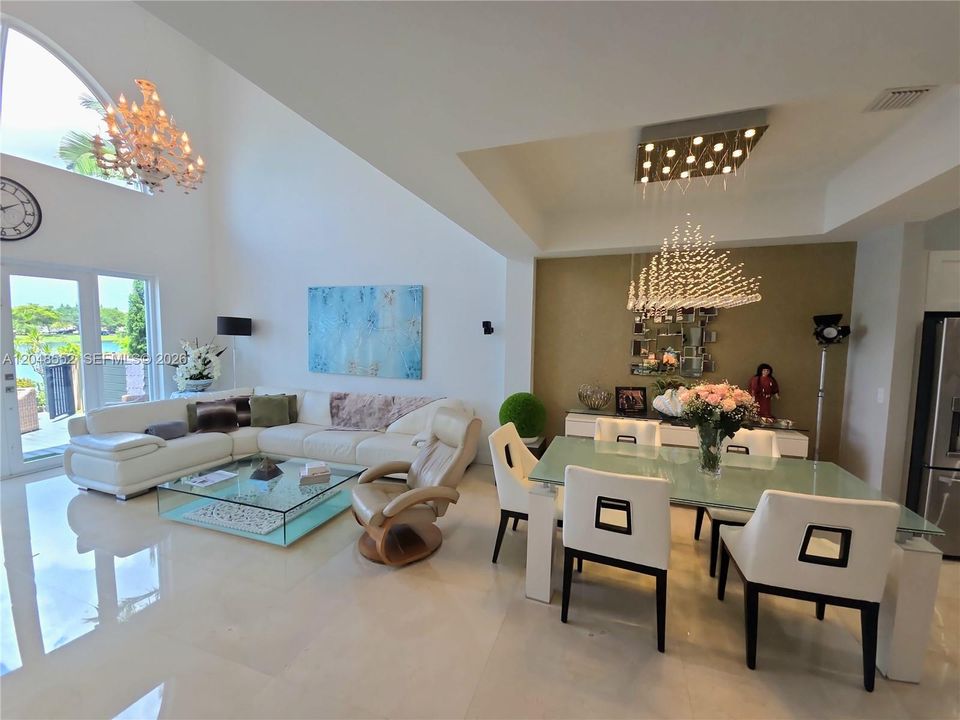 En Renta: $5,000 (4 camas, 2 baños, 2123 Pies cuadrados)