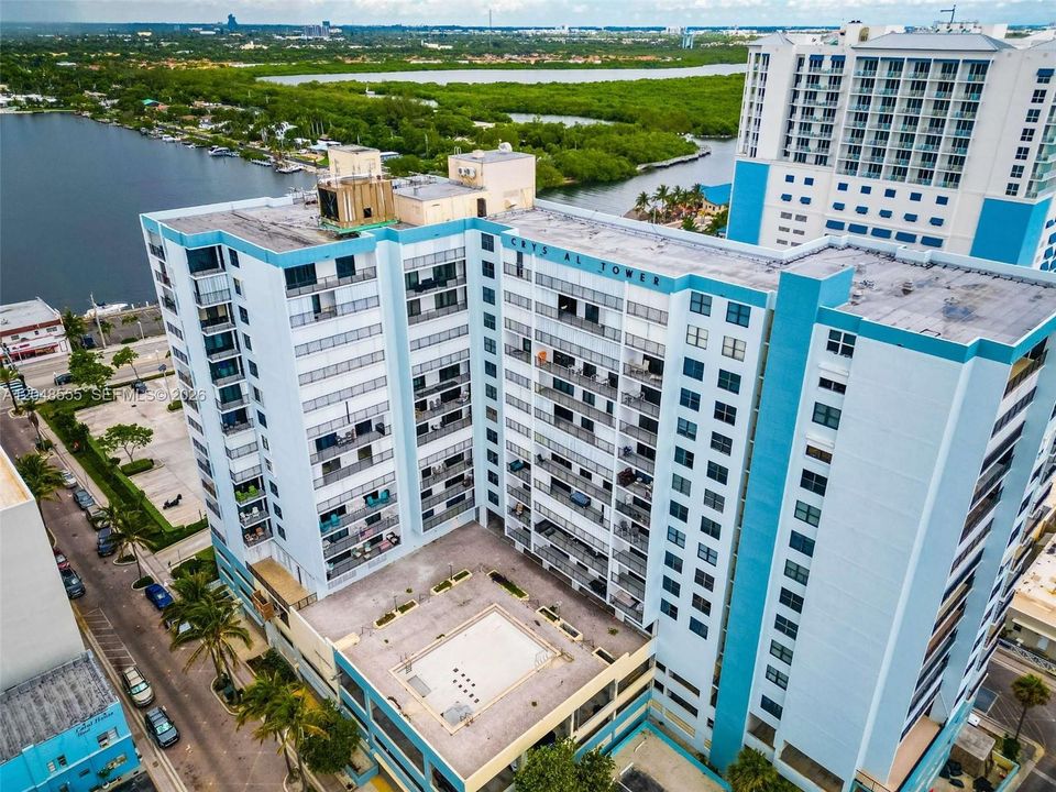На продажу: $399,000 (1 спален, 1 ванн, 880 Квадратных фут)