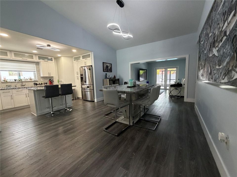 For Rent: $4,500 (3 beds, 2 baths, 1813 Square Feet)