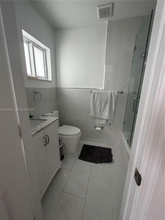 For Rent: $4,500 (3 beds, 2 baths, 1813 Square Feet)