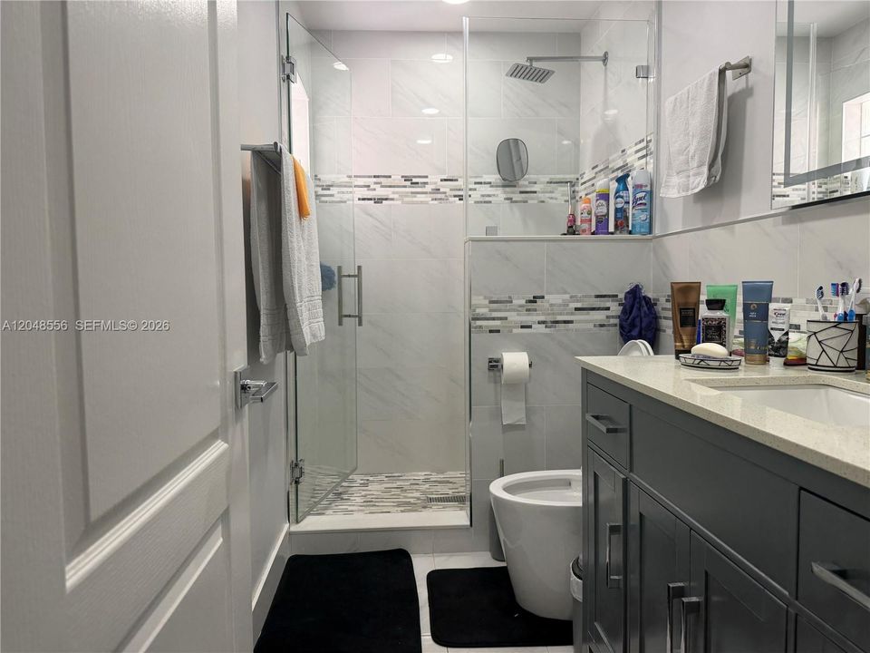 For Rent: $4,500 (3 beds, 2 baths, 1813 Square Feet)