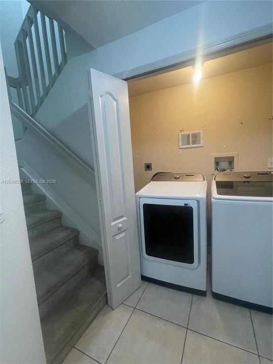Full Size Washer and Dryer