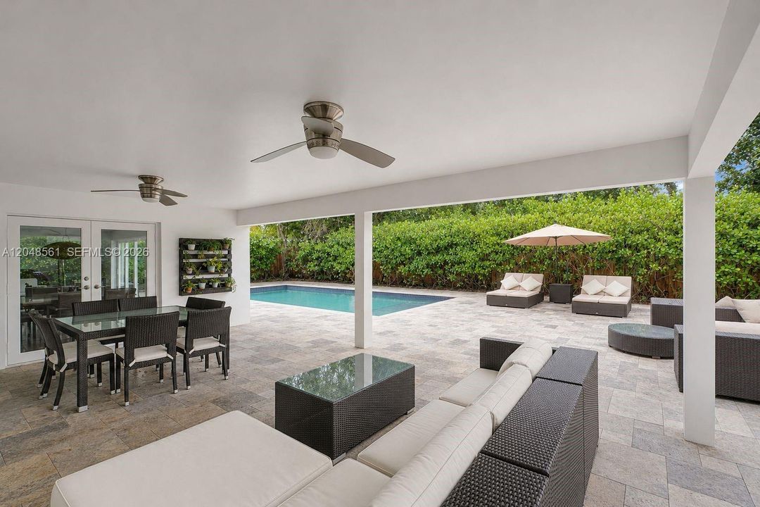 For Rent: $11,500 (4 beds, 3 baths, 2747 Square Feet)