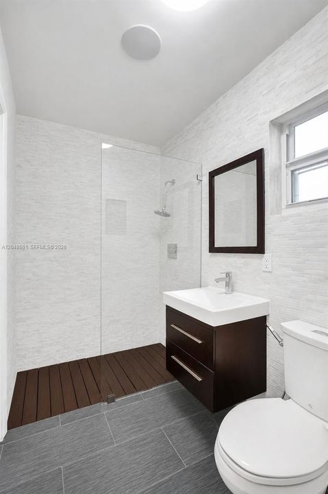 For Rent: $11,500 (4 beds, 3 baths, 2747 Square Feet)