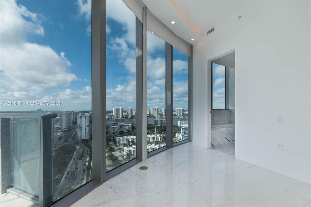 For Sale: $2,690,000 (2 beds, 3 baths, 2070 Square Feet)