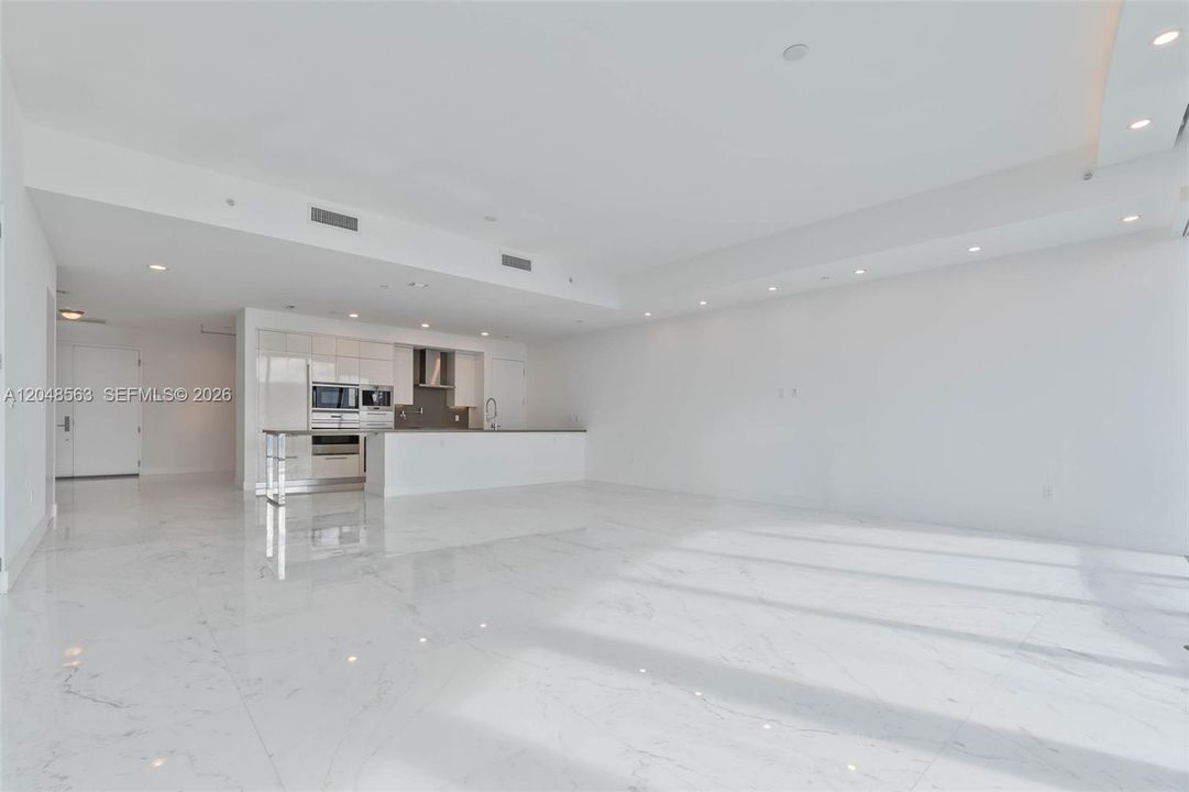For Sale: $2,690,000 (2 beds, 3 baths, 2070 Square Feet)