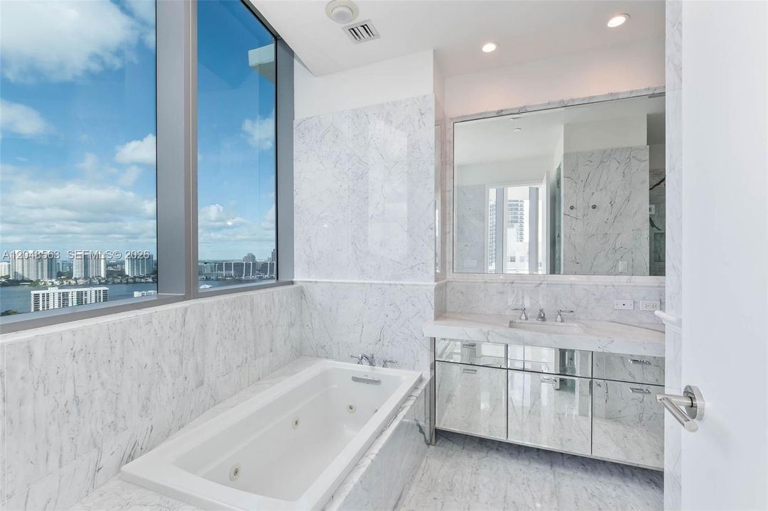 For Sale: $2,690,000 (2 beds, 3 baths, 2070 Square Feet)
