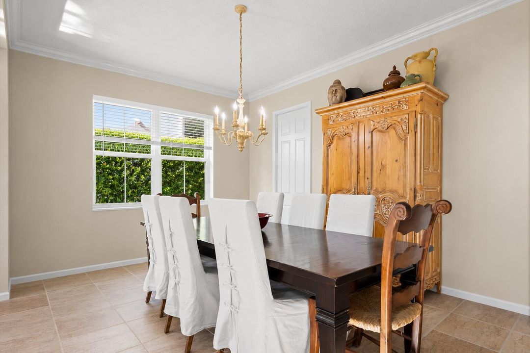 Formal Dining