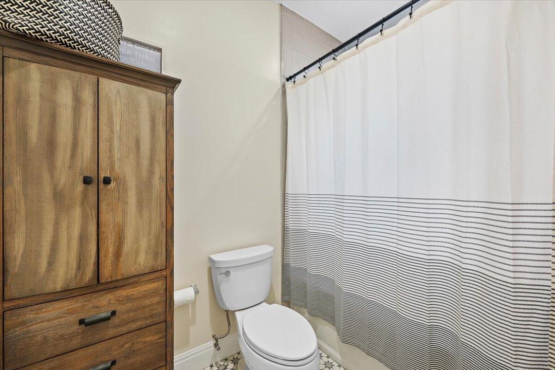 full bath upstairs